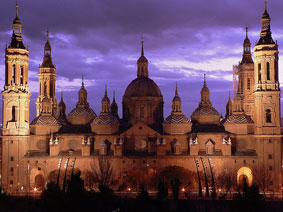 Kathedraal Nuestra Seora del Pilar in de stad Zaragoza