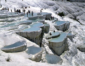 De kalksteenterrassen van Pamukkale