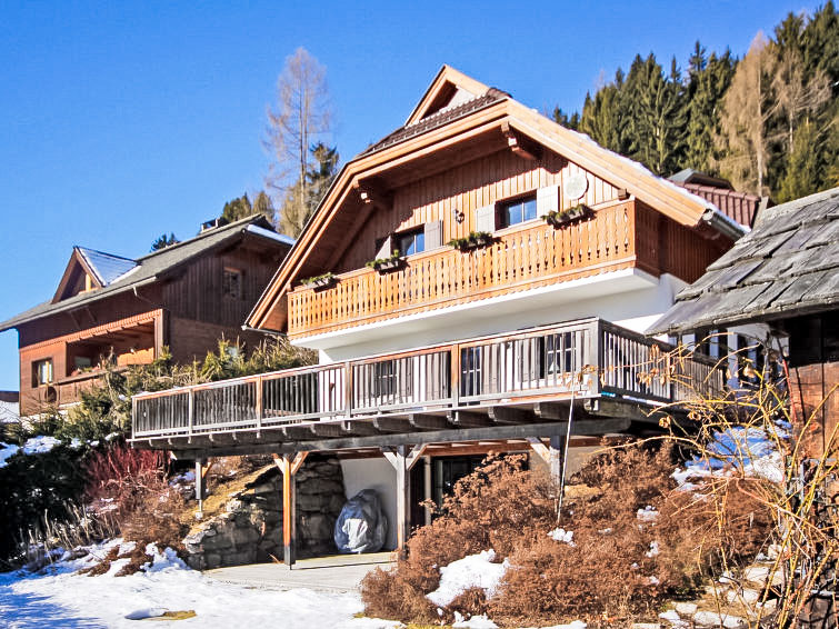 Foto van exterieur van Vakantiehuis Bad Kleinkirchheimin de winter
