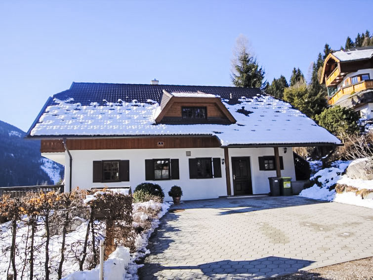 Foto van exterieur van Vakantiehuis Bad Kleinkirchheimin de winter