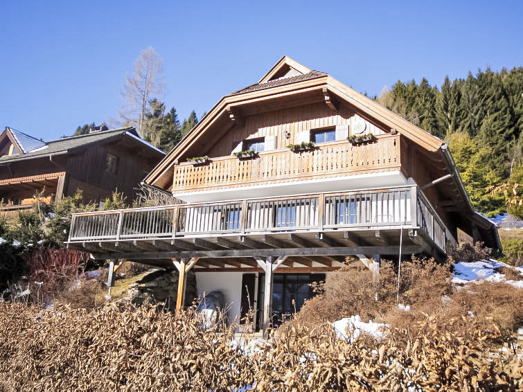 Foto van exterieur van Vakantiehuis Bad Kleinkirchheimin de winter