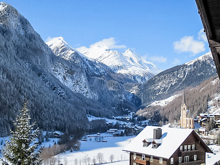 Foto van exterieur van Appartement Heiligenblutin de winter