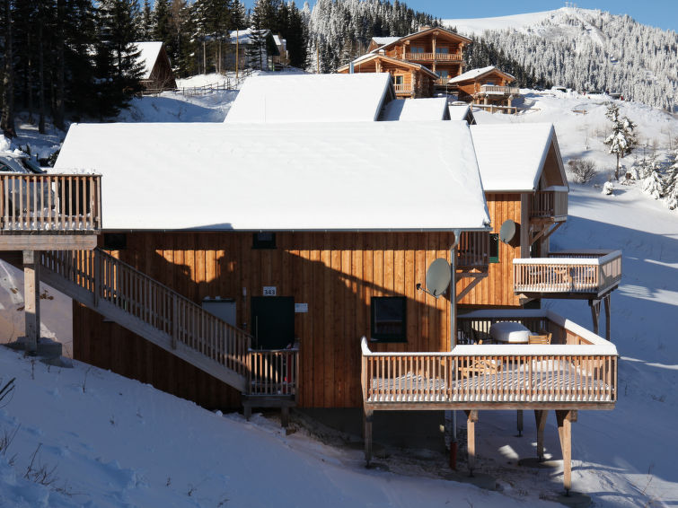 Foto van exterieur van Vakantiehuis Klippitztörlin de winter Foto van exterieur van Vakantiehuis Klippitztörlin de winter