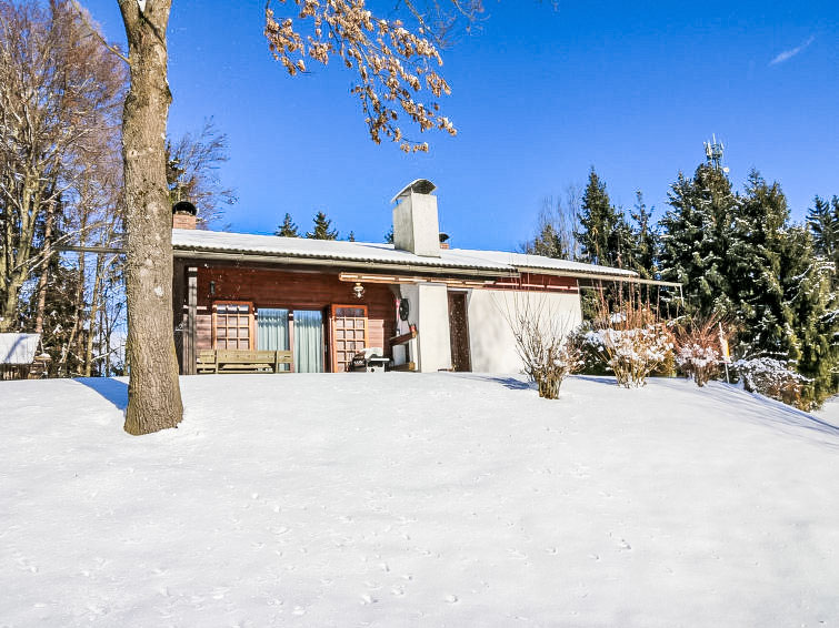 Foto van exterieur van Vakantiehuis Klagenfurt am Wörtherseein de winter Foto van exterieur van Vakantiehuis Klagenfurt am Wörtherseein de winter