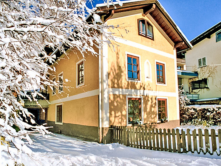 Foto van exterieur van Vakantiehuis Zell am Seein de winter
