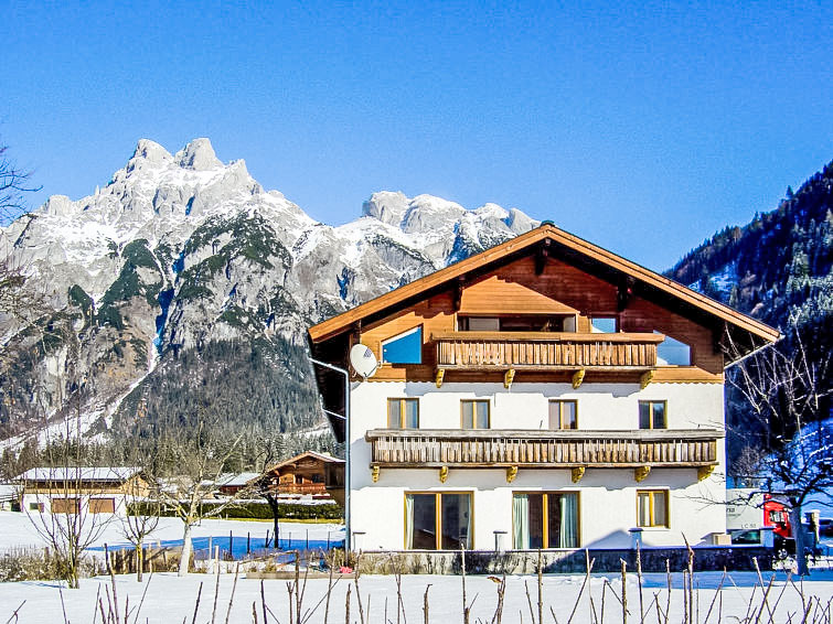 Foto van exterieur van Appartement Werfenwengin de winter