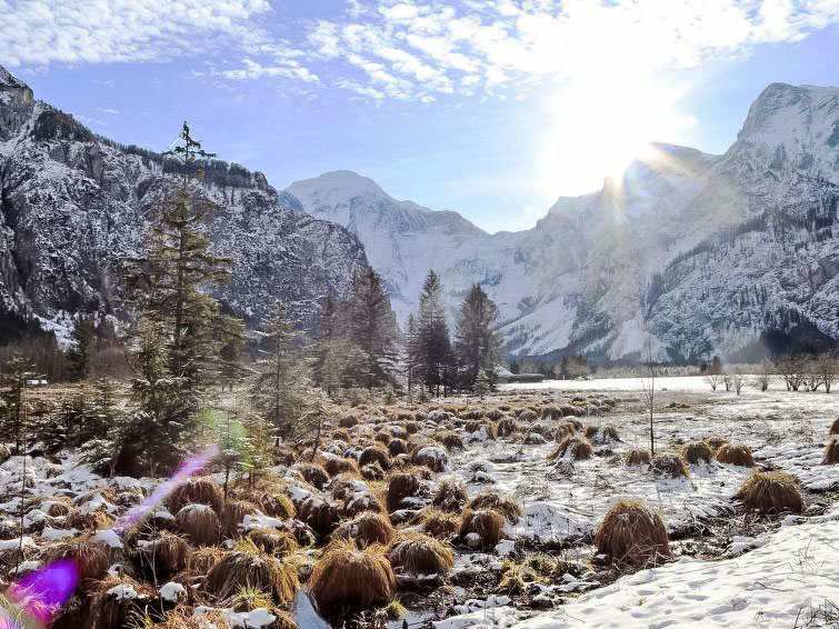 Foto van exterieur van Appartement Grünau im Almtalin de winter Foto van exterieur van Appartement Grünau im Almtalin de winter