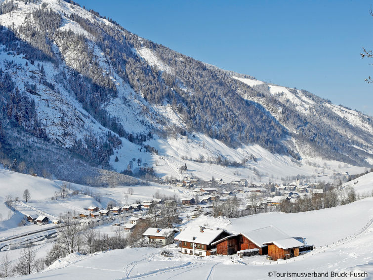 Foto van omgeving van Vakantiehuis Fuschin de winter