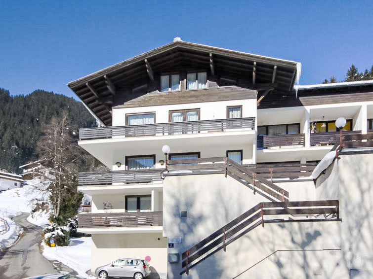 Foto van exterieur van Appartement Zell am Seein de winter