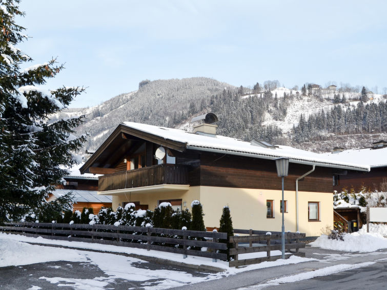 Foto van exterieur van Appartement Zell am Seein de winter