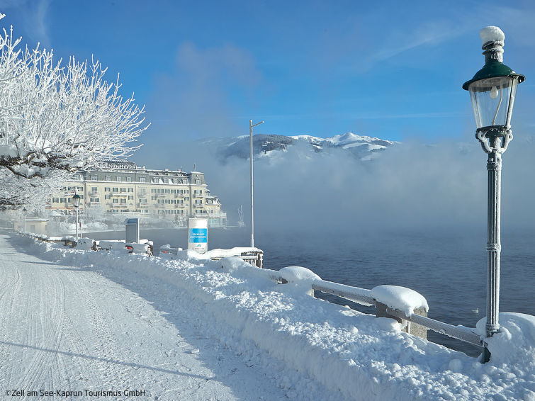 Foto van omgeving van Appartement Zell am Seein de winter