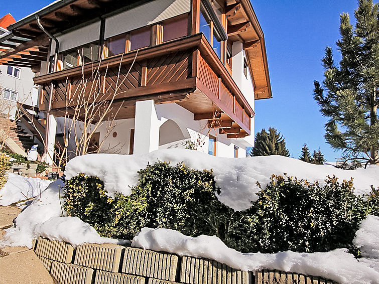 Foto van exterieur van Appartement Oberperfussin de winter