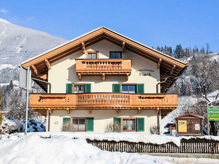 Foto van exterieur van Appartement Kaltenbachin de winter
