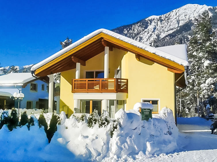 Gezellig Vakantiehuis Heidi in het Hart van Tirol, Oostenrijk | Out! Vakantiehuizen