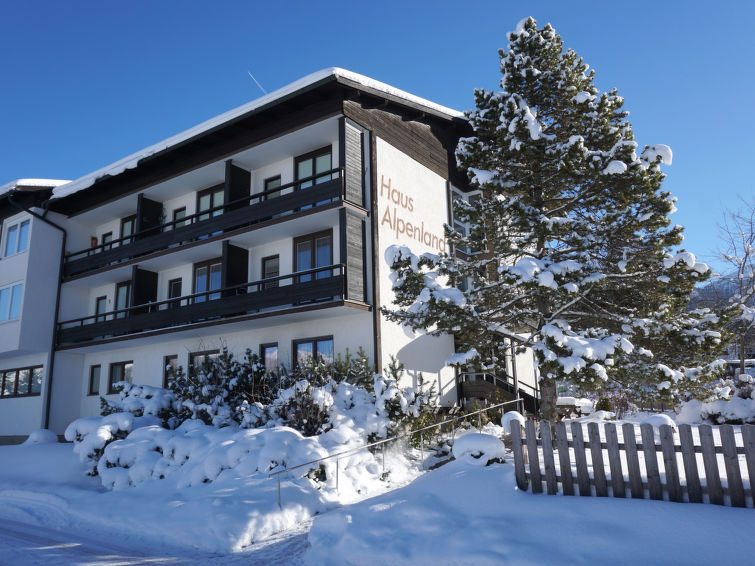 Foto van exterieur van Appartement Seefeld in Tirolin de winter