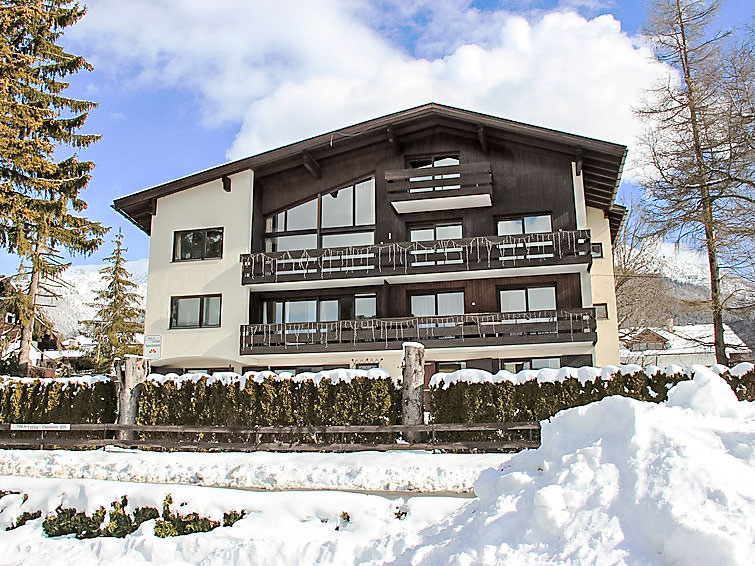 Foto van exterieur van Appartement Seefeld in Tirolin de winter