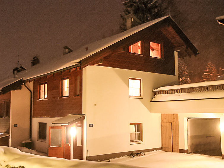 Foto van exterieur van Vakantiehuis Achenkirchin de winter