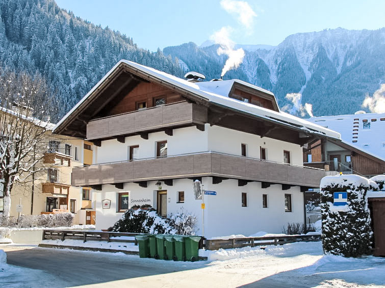 Foto van exterieur van Appartement Mayrhofenin de winter