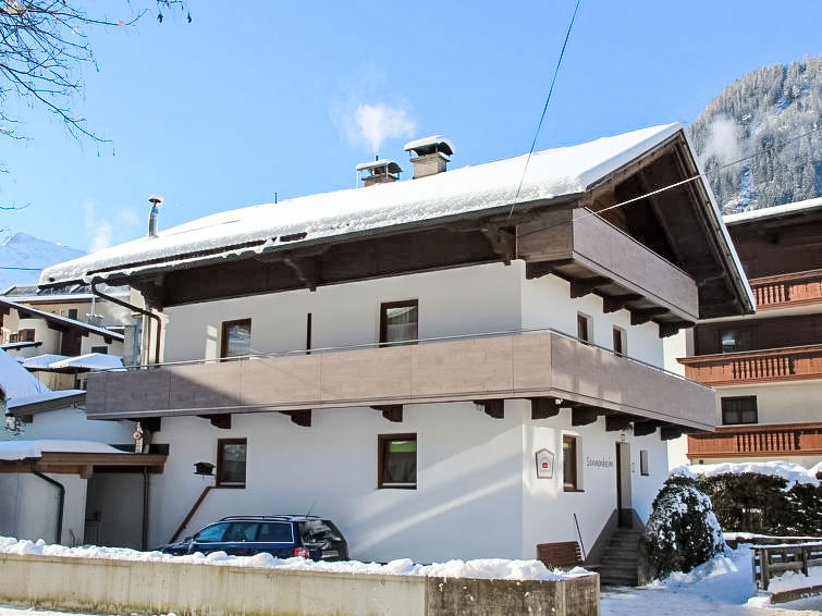 Foto van exterieur van Appartement Mayrhofenin de winter