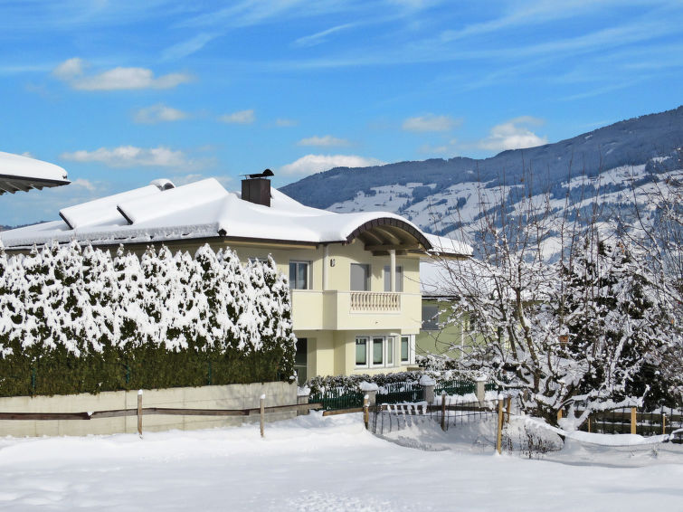 Foto van exterieur van Appartement Fügenin de winter Foto van exterieur van Appartement Fügenin de winter