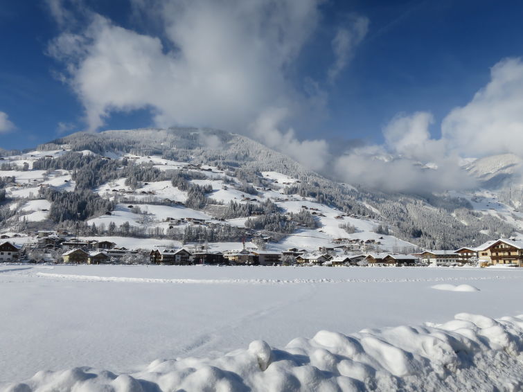Foto van exterieur van Vakantiehuis Mayrhofenin de winter