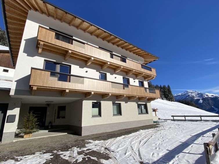 Foto van exterieur van Appartement Mayrhofenin de winter