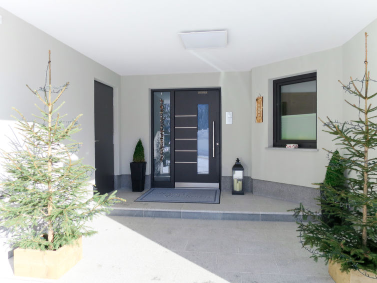 Foto van exterieur van Appartement Mayrhofenin de winter