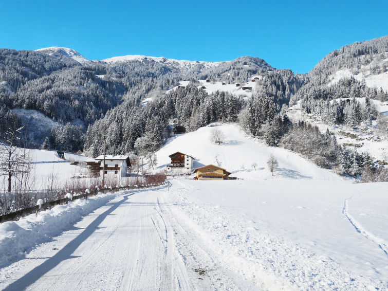 Foto van exterieur van Vakantiehuis Mayrhofenin de winter