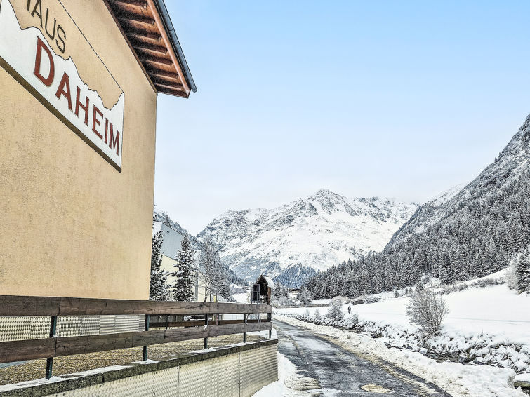 Foto van exterieur van Appartement Sankt Leonhard im Pitztalin de winter