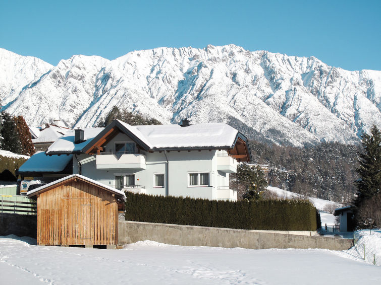 Foto van exterieur van Appartement Imstin de winter