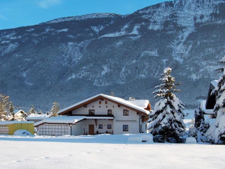 Foto van exterieur van Appartement Imstin de winter
