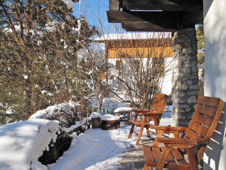 Foto van exterieur van Vakantiehuis Imstin de winter