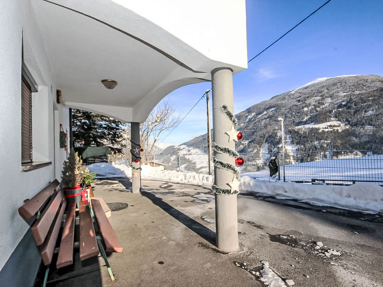 Foto van exterieur van Appartement Wennsin de winter