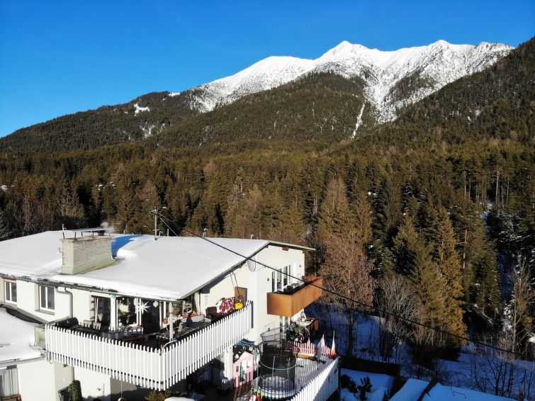 Foto van exterieur van Appartement Reith bei Seefeldin de winter
