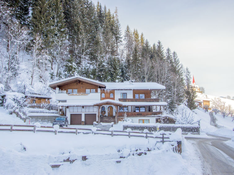 Foto van exterieur van Appartement Fügenin de winter Foto van exterieur van Appartement Fügenin de winter