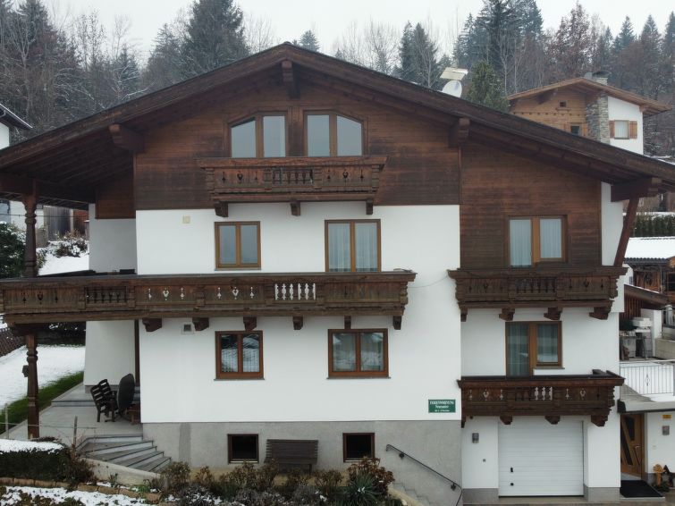 Foto van exterieur van Appartement Fügen Foto van exterieur van Appartement Fügen