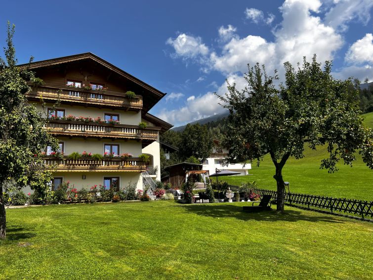 Foto van exterieur van Appartement Fügen Foto van exterieur van Appartement Fügen