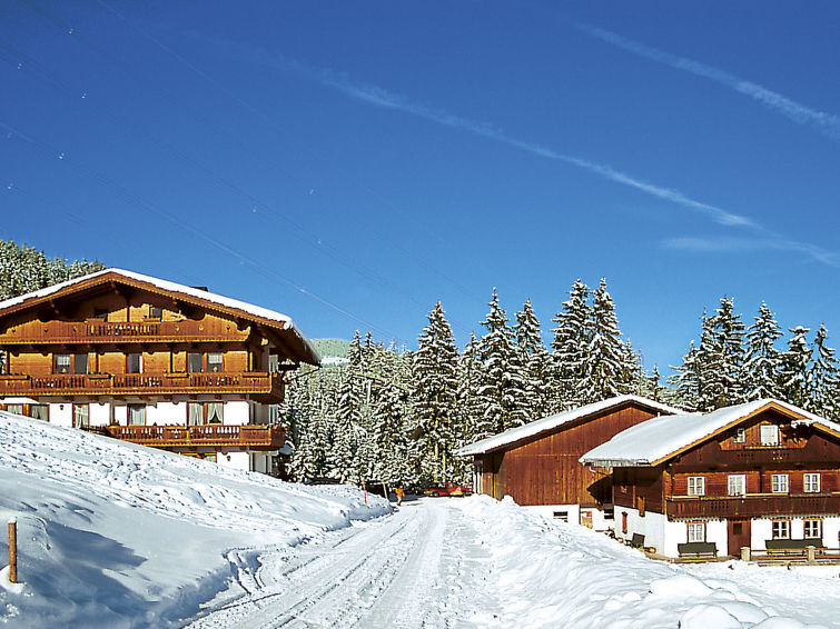 Foto van exterieur van Appartement Kaltenbachin de winter