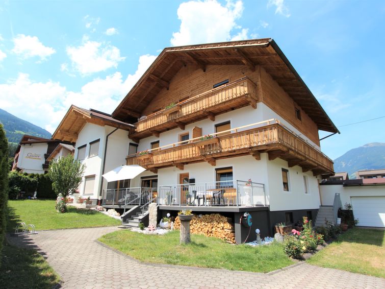 Foto van exterieur van Appartement Aschau im Zillertal
