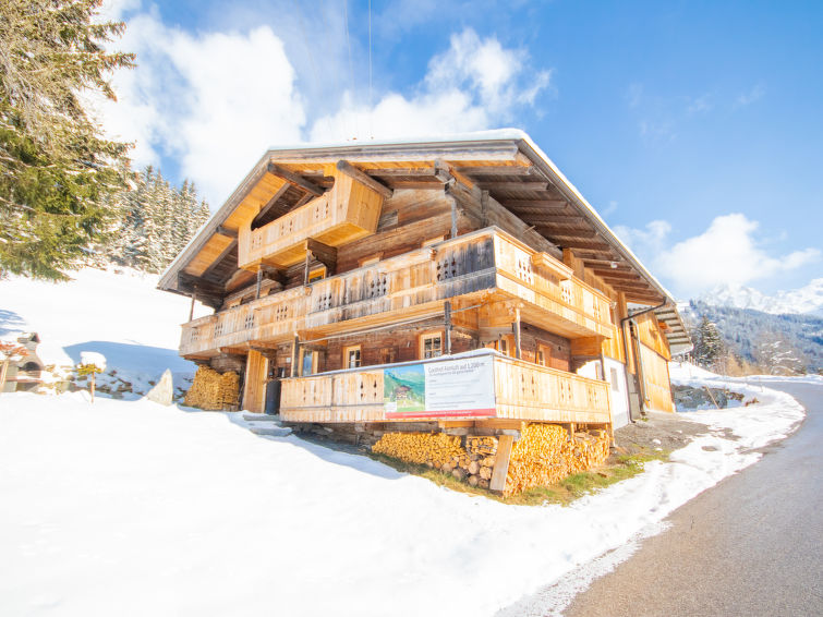 Gezellig en Rustiek Alm Chalet in het Hart van Zillertal | Out! Vakantiehuizen