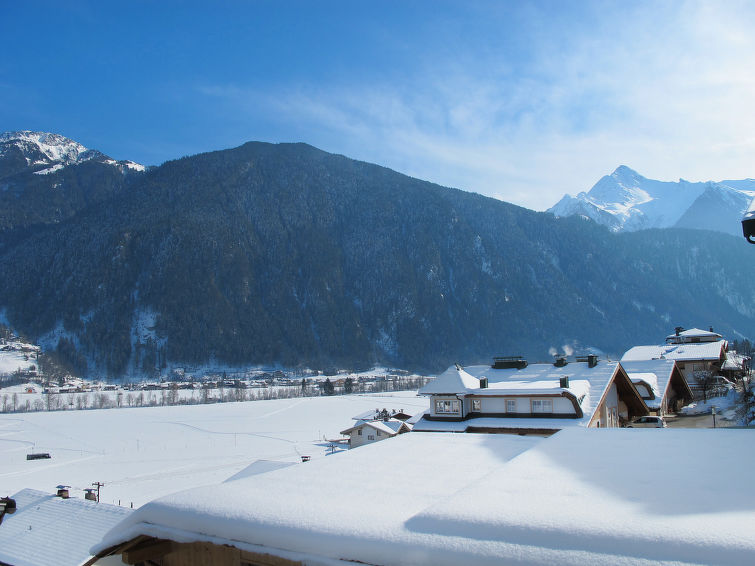 Foto van exterieur van Appartement Mayrhofenin de winter
