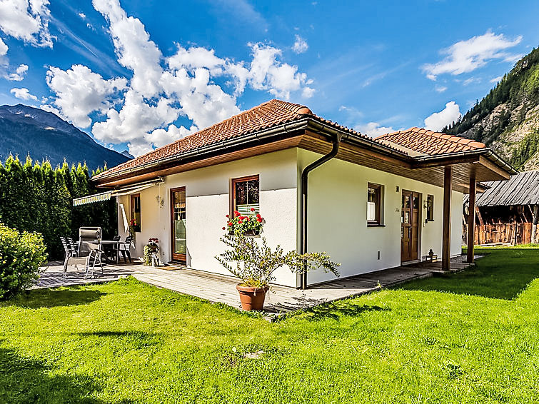 Gezellig Vakantiehuis Margret in het Hart van Ötztal | Out! Vakantiehuizen
