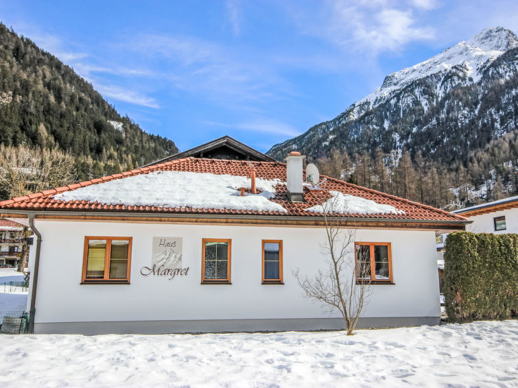 Foto van exterieur van Vakantiehuis Längenfeldin de winter Foto van exterieur van Vakantiehuis Längenfeldin de winter