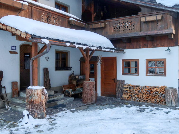Foto van exterieur van Appartement Feichten im Kaunertalin de winter