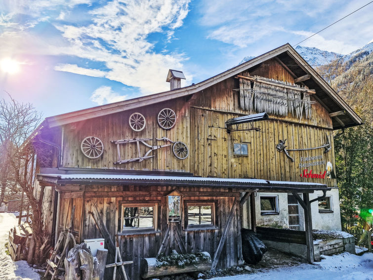 Foto van exterieur van Appartement Feichten im Kaunertalin de winter