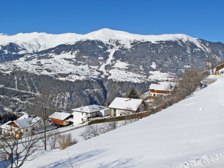 Foto van exterieur van Appartement Prutz/Kaunertalin de winter