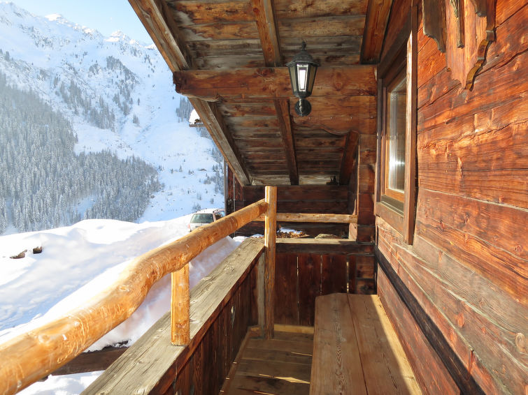 Foto van exterieur van Vakantiehuis Mayrhofenin de winter