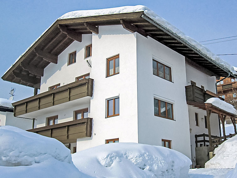 Foto van exterieur van Appartement Kirchberg in Tirolin de winter