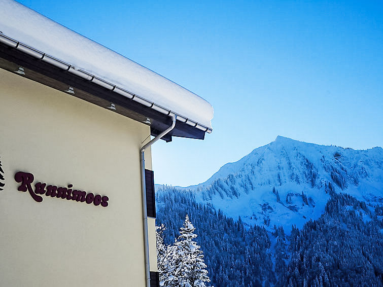Foto van exterieur van Vakantiehuis Laternsin de winter