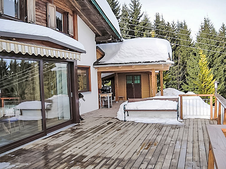 Foto van exterieur van Vakantiehuis Eggin de winter